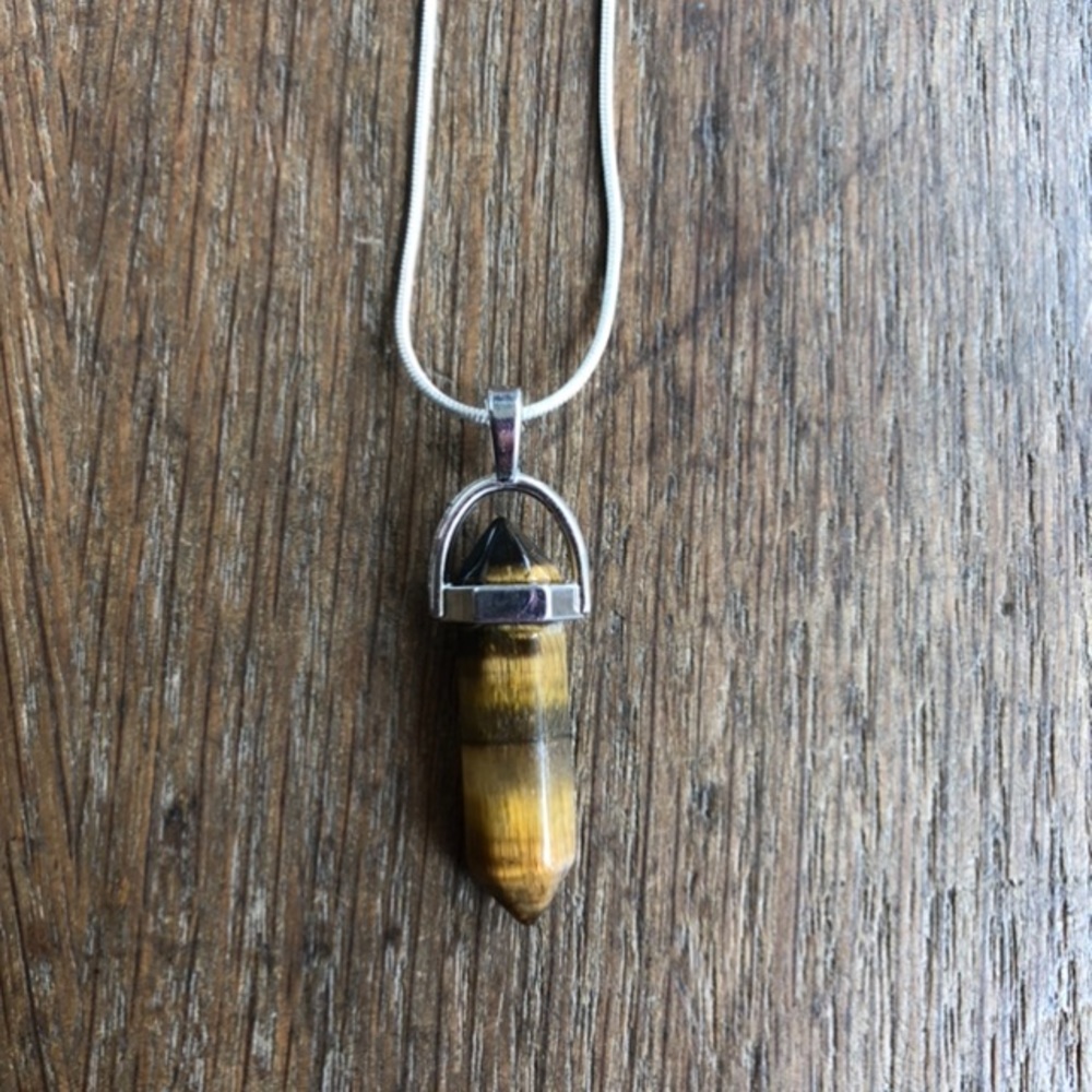 Tiger’s eye hexagonal stone necklace NWT